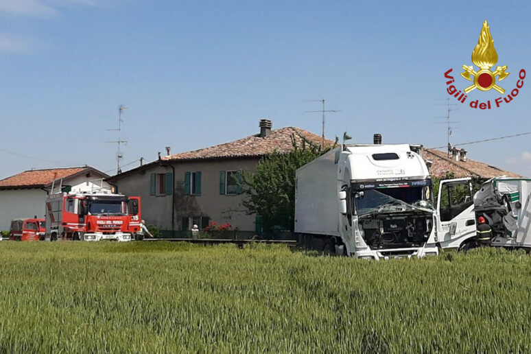 - RIPRODUZIONE RISERVATA