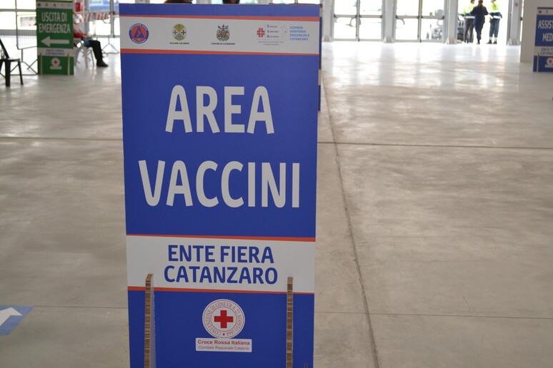 - RIPRODUZIONE RISERVATA
