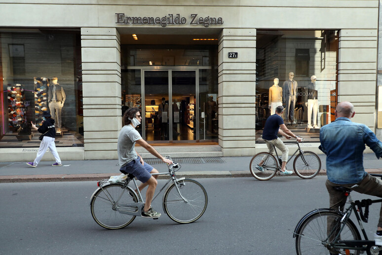 - RIPRODUZIONE RISERVATA