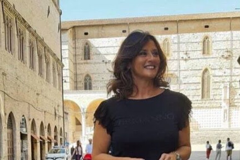- RIPRODUZIONE RISERVATA