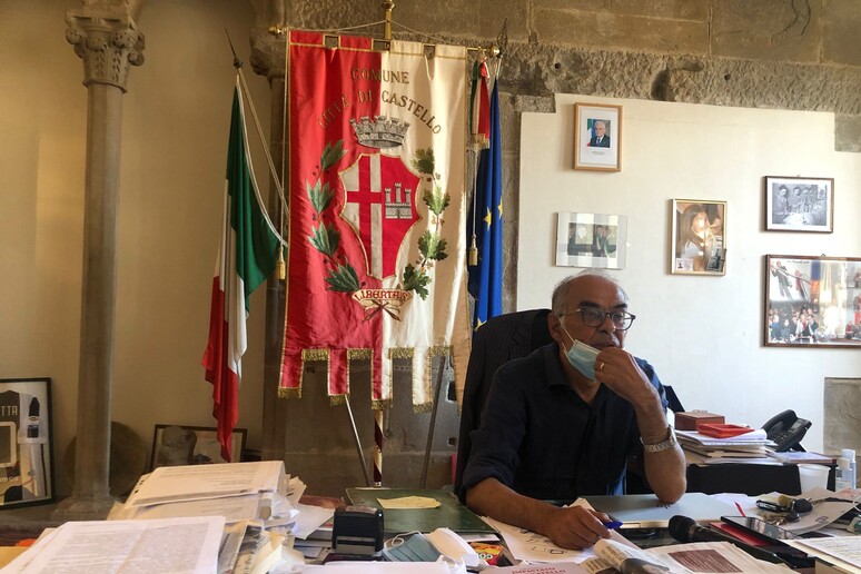 - RIPRODUZIONE RISERVATA