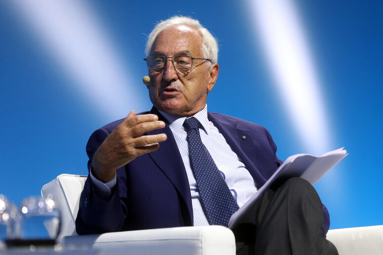 - RIPRODUZIONE RISERVATA