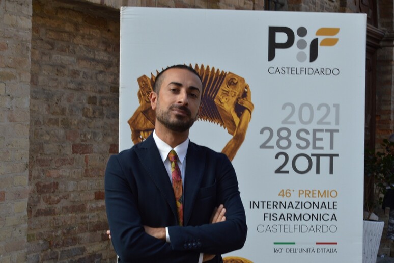 - RIPRODUZIONE RISERVATA