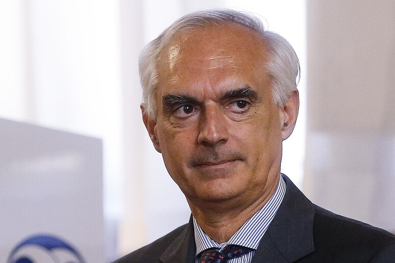 - RIPRODUZIONE RISERVATA