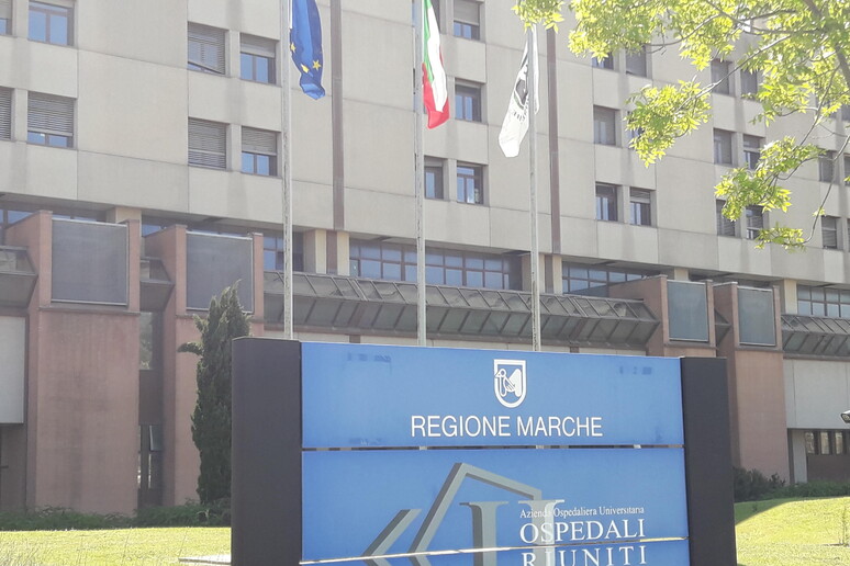 - RIPRODUZIONE RISERVATA
