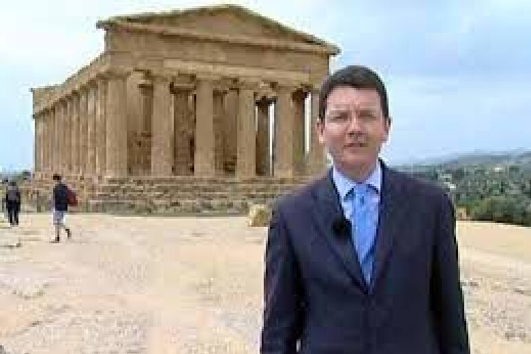 - RIPRODUZIONE RISERVATA