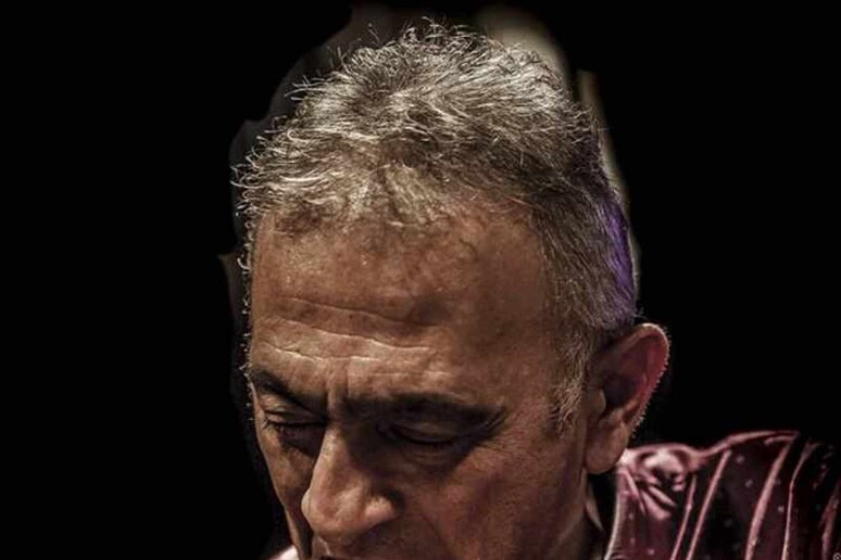 - RIPRODUZIONE RISERVATA
