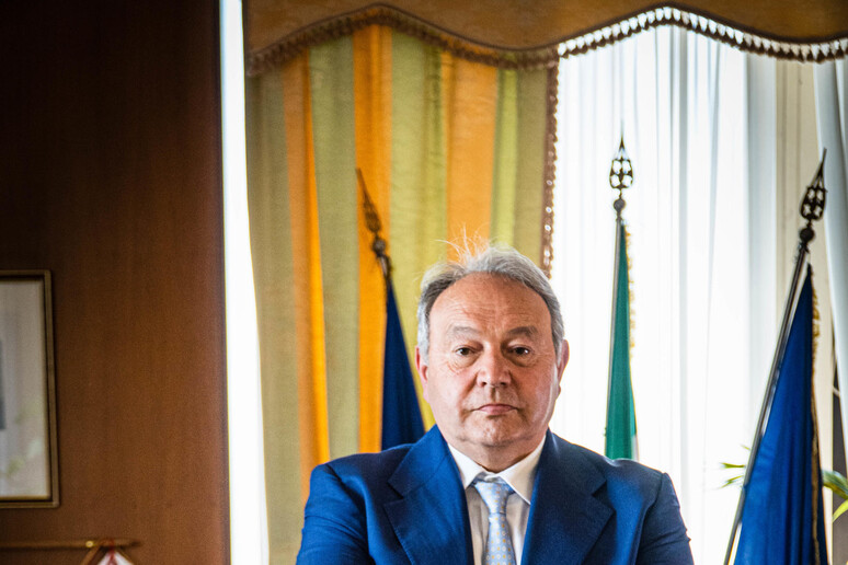 - RIPRODUZIONE RISERVATA