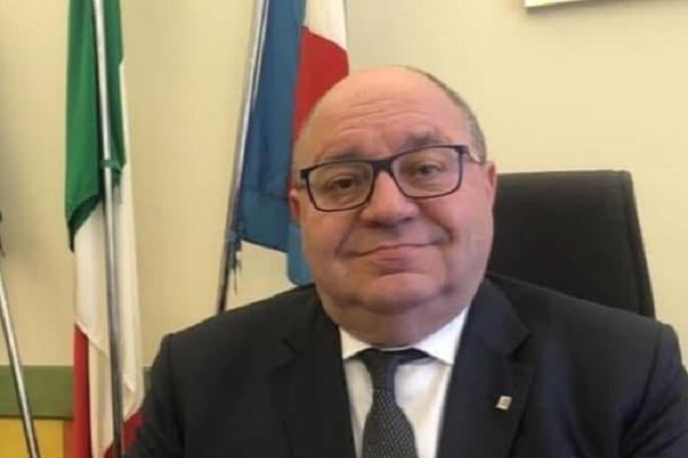- RIPRODUZIONE RISERVATA