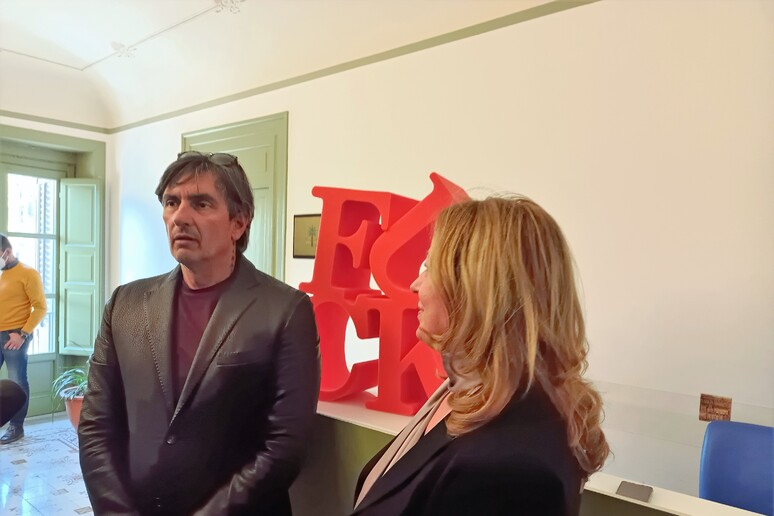 - RIPRODUZIONE RISERVATA