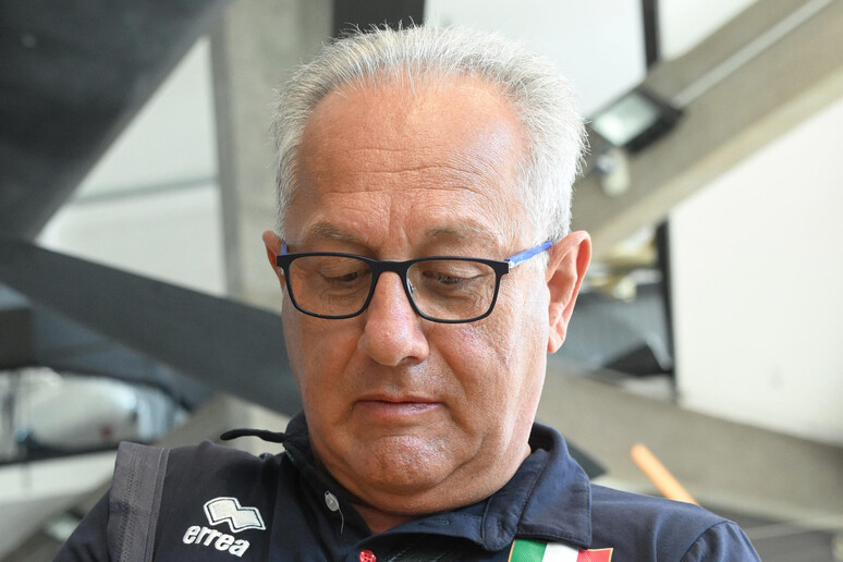 -     RIPRODUZIONE RISERVATA