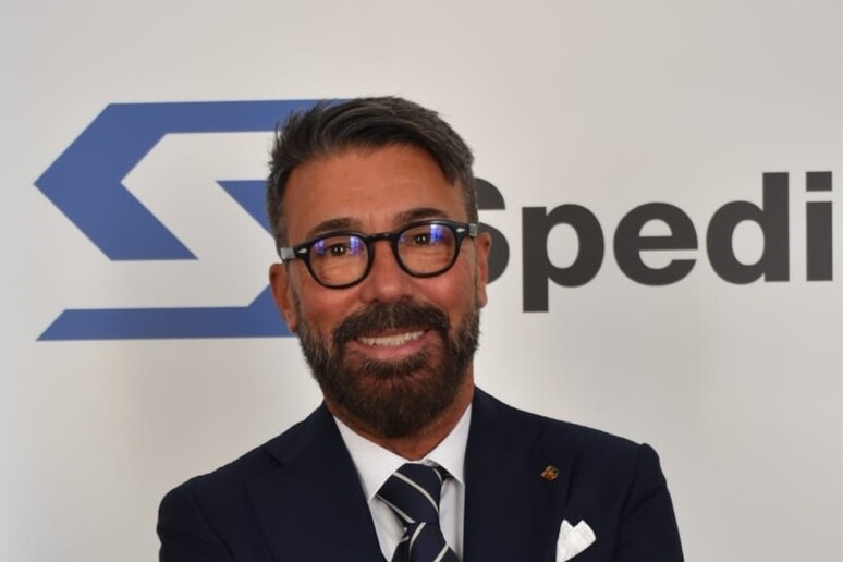 - RIPRODUZIONE RISERVATA