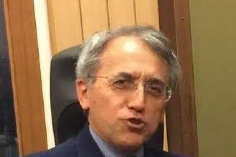 - RIPRODUZIONE RISERVATA