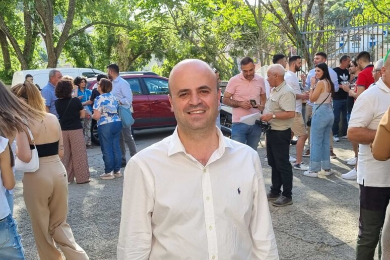 - RIPRODUZIONE RISERVATA
