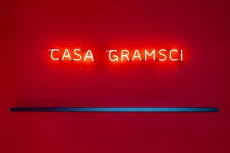 - RIPRODUZIONE RISERVATA