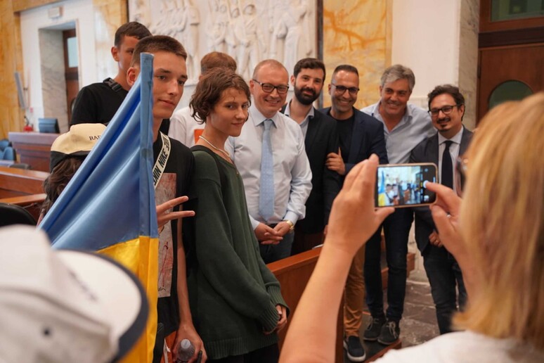 - RIPRODUZIONE RISERVATA