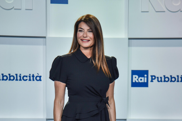 - RIPRODUZIONE RISERVATA