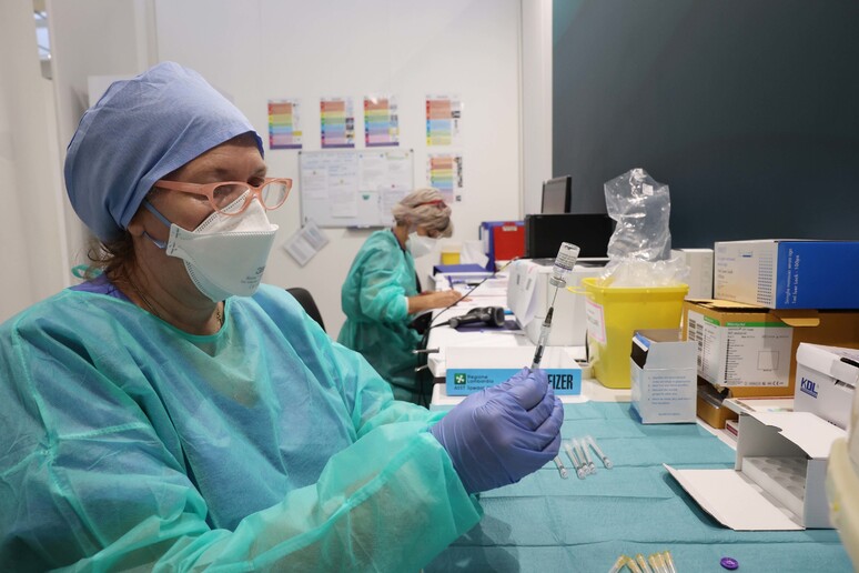 Hub vaccinale - RIPRODUZIONE RISERVATA