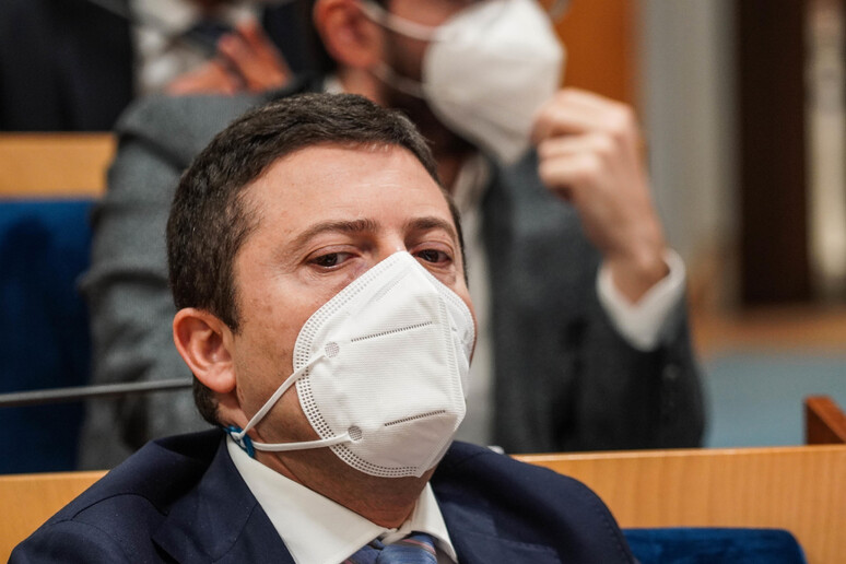 - RIPRODUZIONE RISERVATA