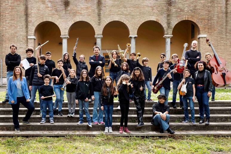 - RIPRODUZIONE RISERVATA