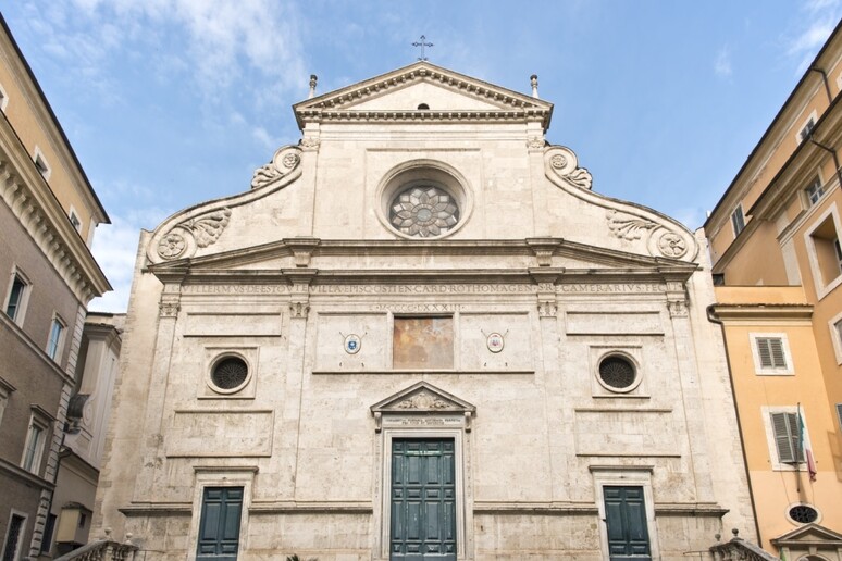 - RIPRODUZIONE RISERVATA