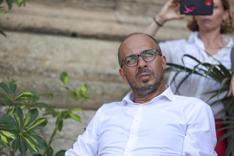 - RIPRODUZIONE RISERVATA