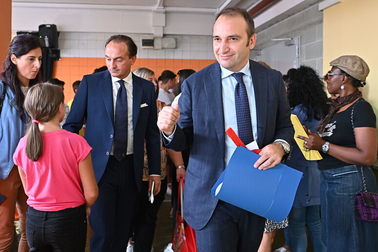- RIPRODUZIONE RISERVATA