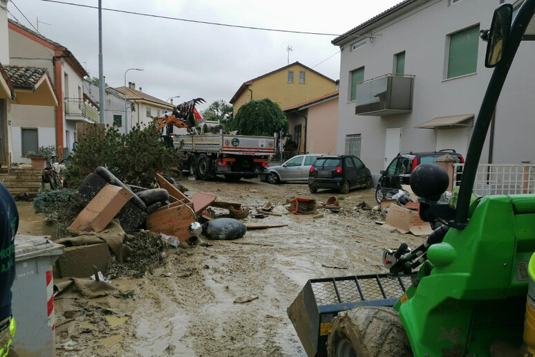 Il parroco:  'Ci vorrà tempo per curare la ferita ' - RIPRODUZIONE RISERVATA