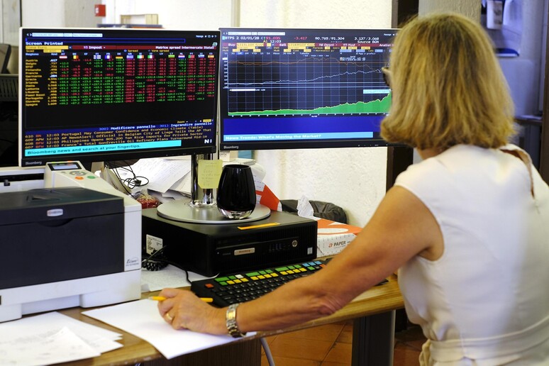 Btp Italia chiude a 12 miliardi - RIPRODUZIONE RISERVATA