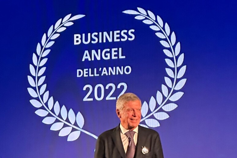 - RIPRODUZIONE RISERVATA