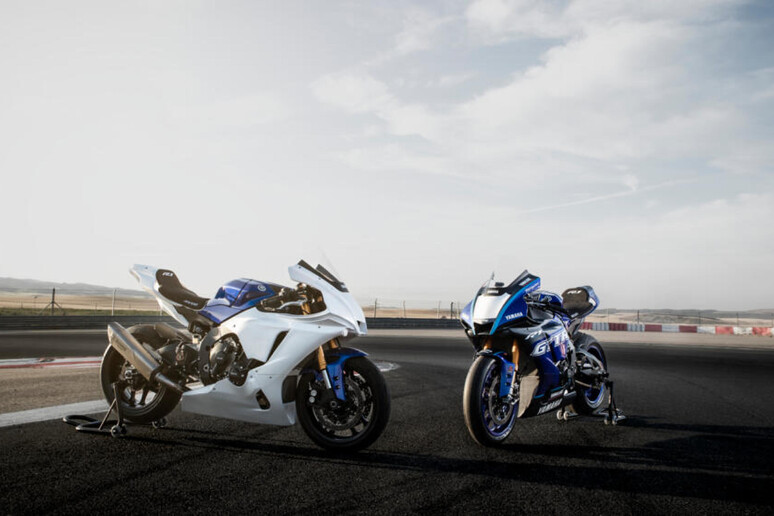 Yamaha R1 GYTR 2023, la super R1 pensata per la pista - RIPRODUZIONE RISERVATA