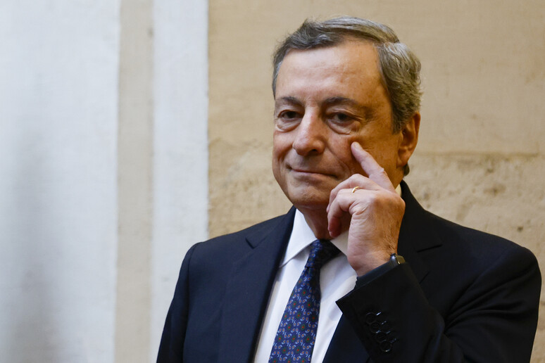 - RIPRODUZIONE RISERVATA