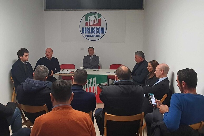 - RIPRODUZIONE RISERVATA