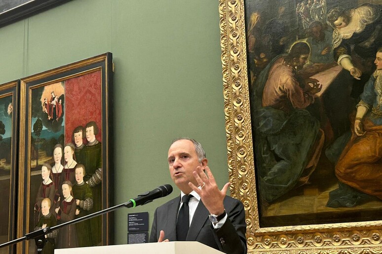 - RIPRODUZIONE RISERVATA