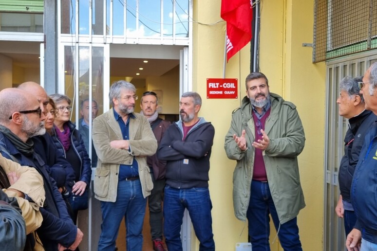 - RIPRODUZIONE RISERVATA