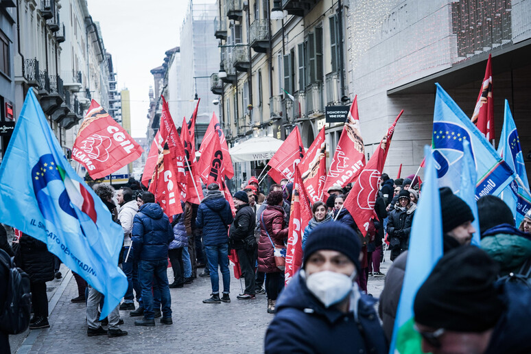 - RIPRODUZIONE RISERVATA