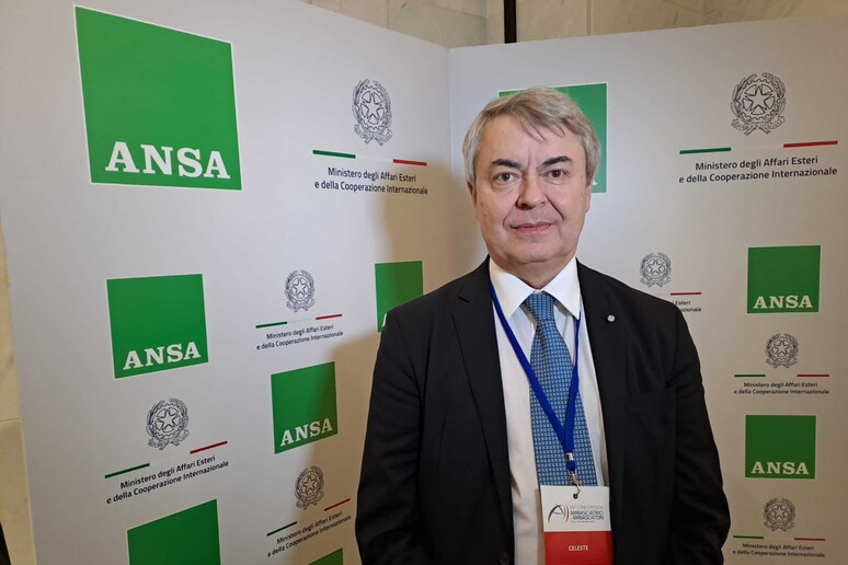 -     RIPRODUZIONE RISERVATA