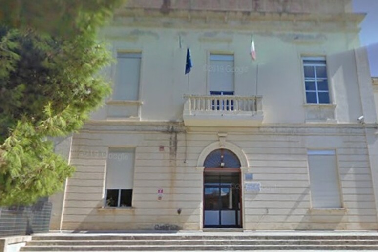 - RIPRODUZIONE RISERVATA