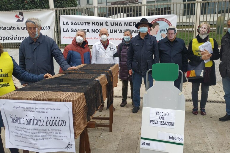 - RIPRODUZIONE RISERVATA