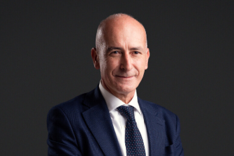 - RIPRODUZIONE RISERVATA
