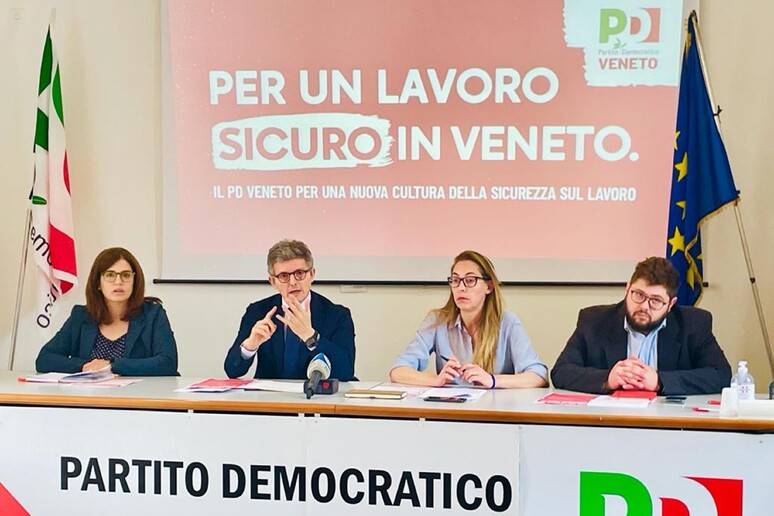 - RIPRODUZIONE RISERVATA
