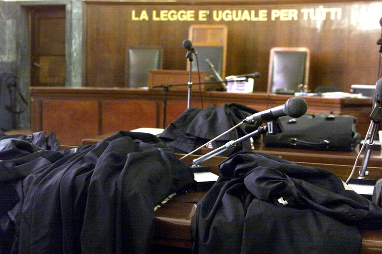 Toghe in aula (archivio) - RIPRODUZIONE RISERVATA