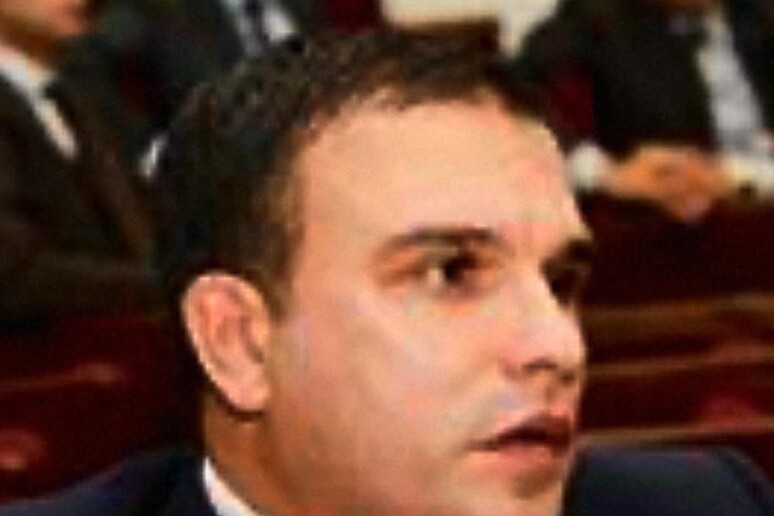 - RIPRODUZIONE RISERVATA