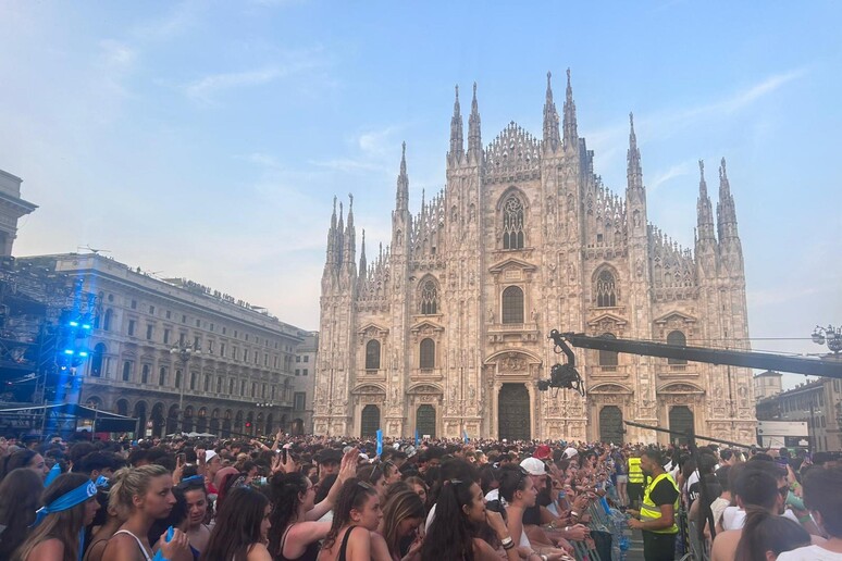 - RIPRODUZIONE RISERVATA
