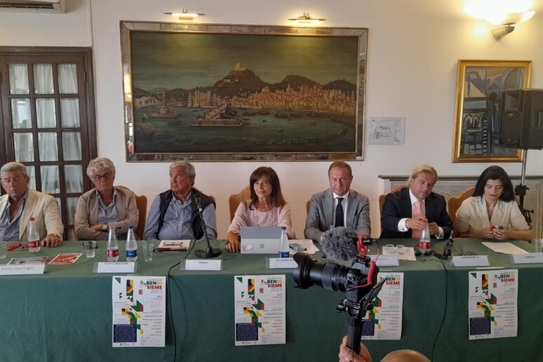 - RIPRODUZIONE RISERVATA