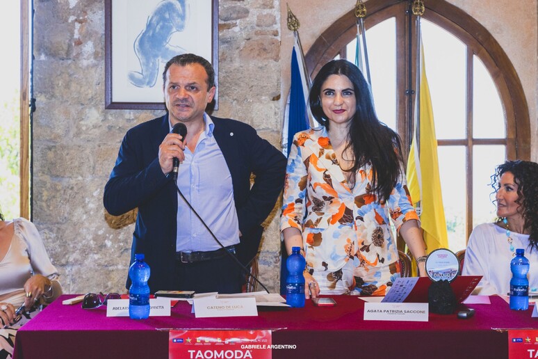 - RIPRODUZIONE RISERVATA
