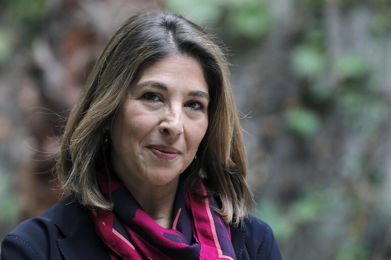 - RIPRODUZIONE RISERVATA