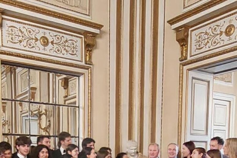 - RIPRODUZIONE RISERVATA