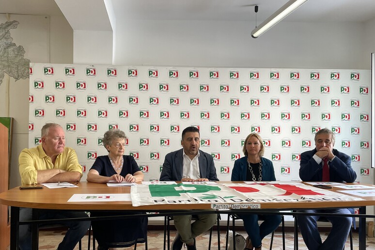 - RIPRODUZIONE RISERVATA