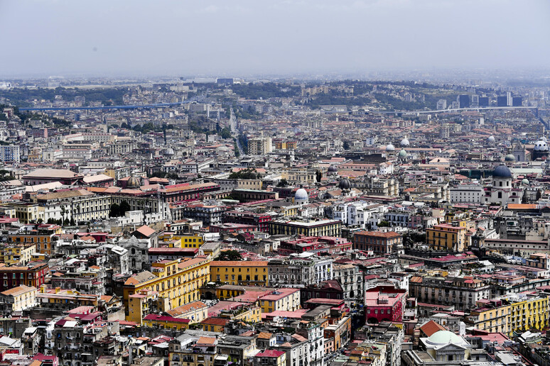 Il centro abitato di una metropoli italiana -     RIPRODUZIONE RISERVATA